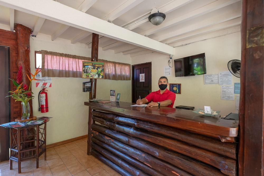 Tabulia Tree Hotel Manuel Antonio Exterior photo