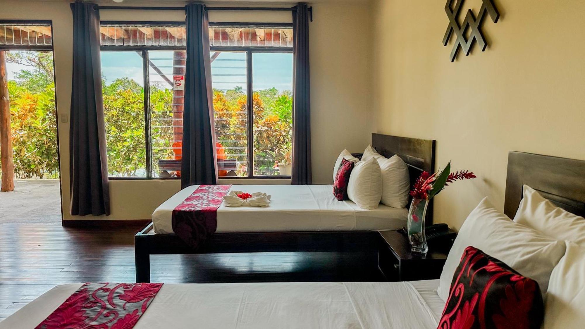 Tabulia Tree Hotel Manuel Antonio Exterior photo